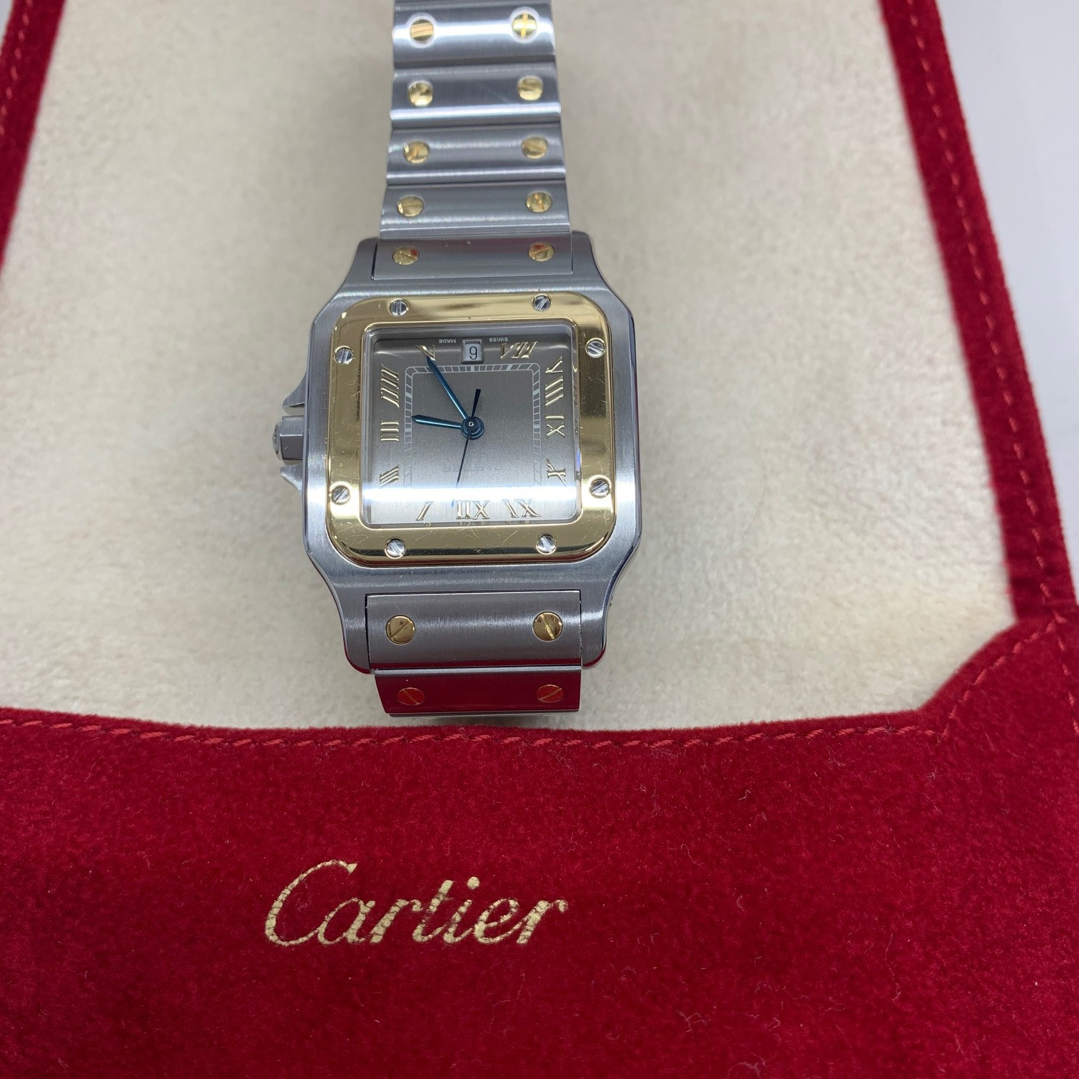 カルティエのブランド時計を滋賀県草津市の女性からお買取しました。